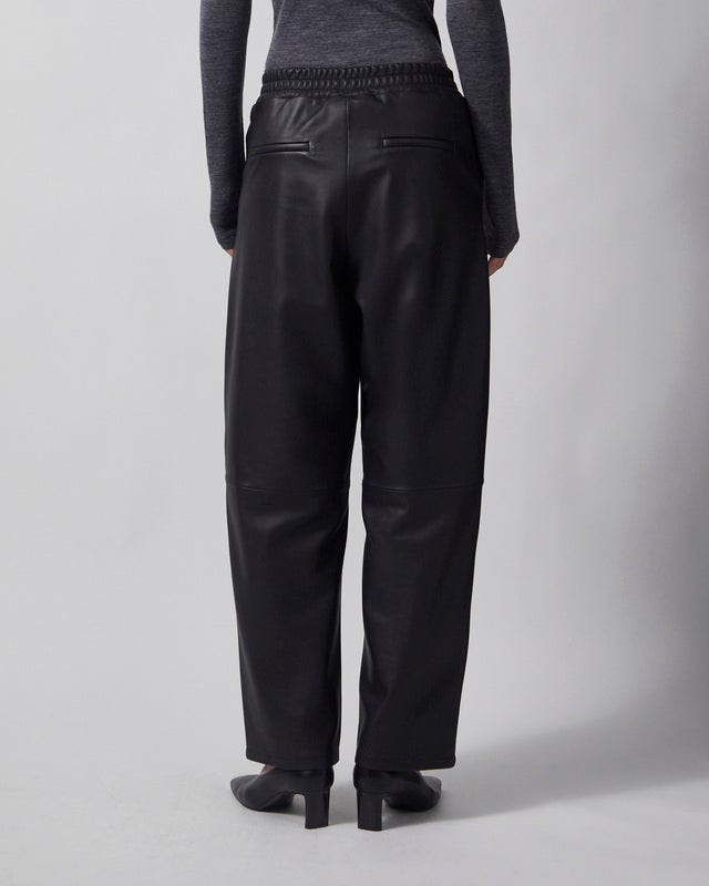 Wakakuu Icons Trousers Cropped Leather Black 42