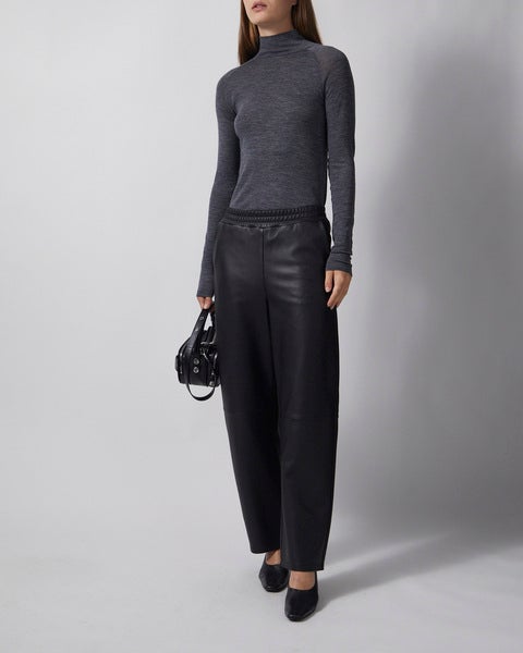 Trousers Cropped Leather Black 2