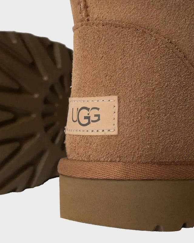 UGG Boot Classic Tall II Chestnut US 7 (EUR 38)