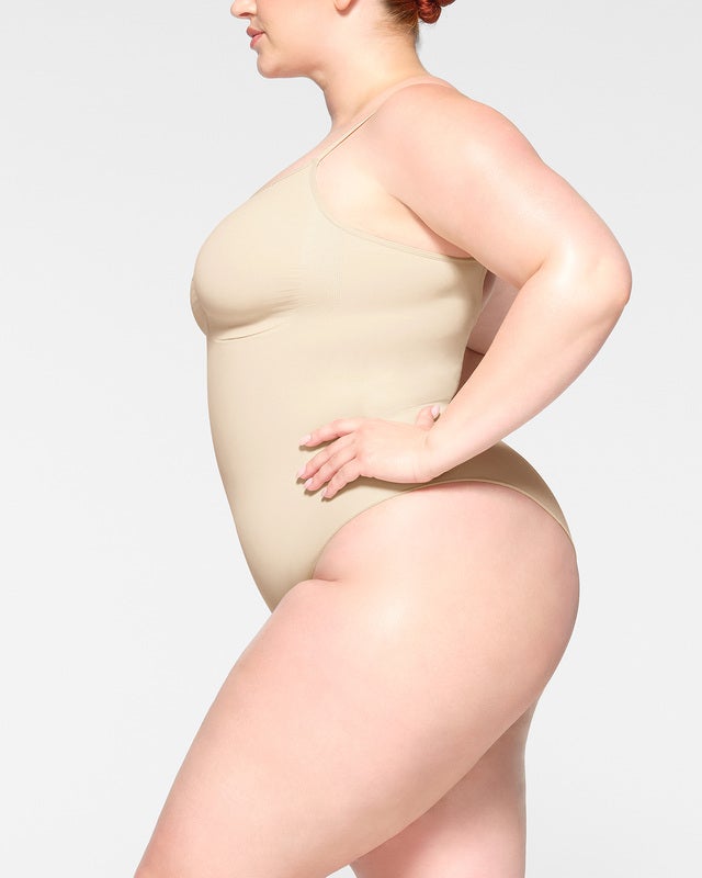 Skims Bodysuit Seamless Sculpt Brief Sand L