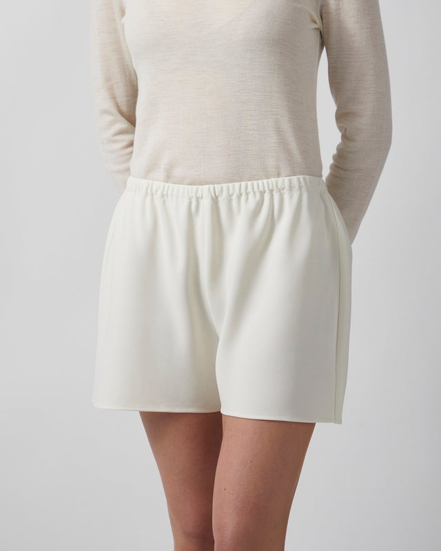 Almada Shorts Bim Crepe  Cream L
