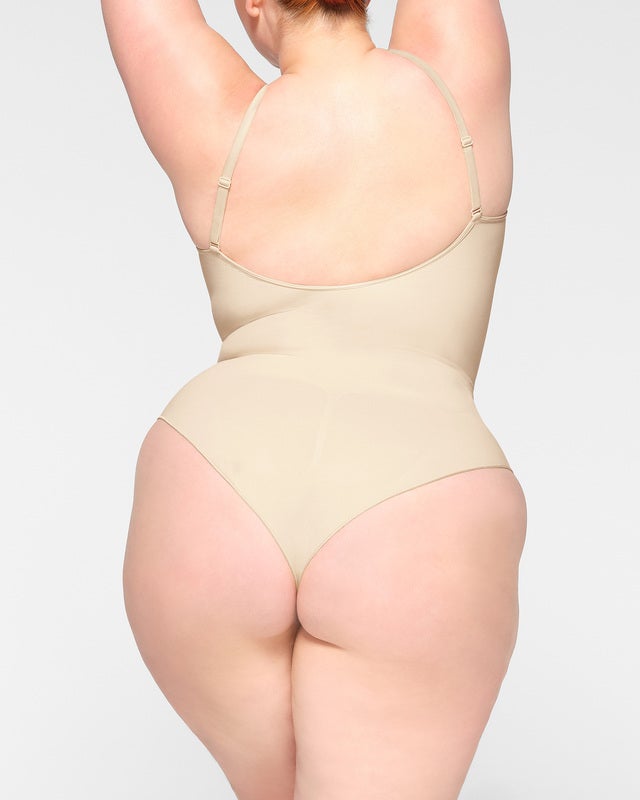 Skims Bodysuit Seamless Sculpt Brief Sand L