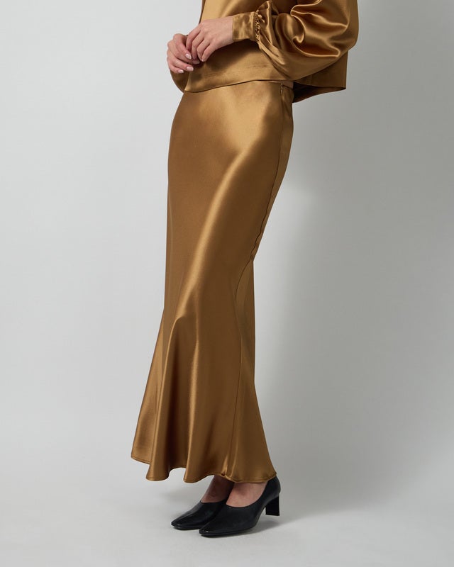 Wakakuu Icons Skirt Cielo Long Satin Ochra M