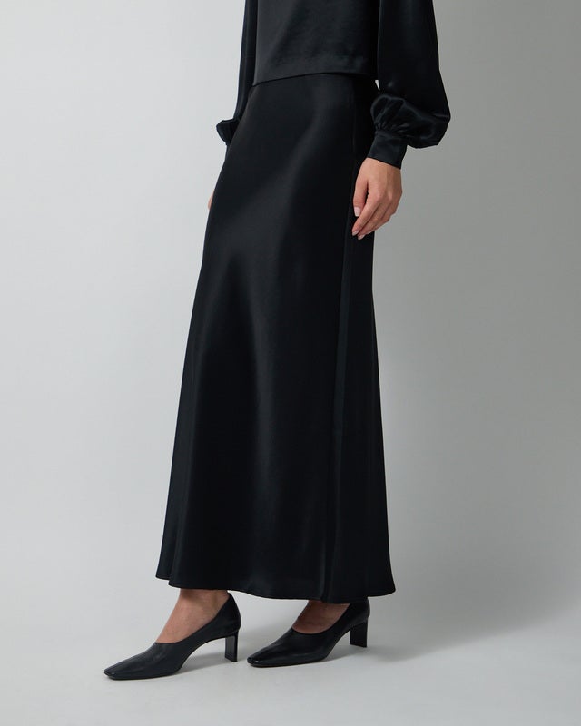 Wakakuu Icons Skirt Cielo Long Satin Black S