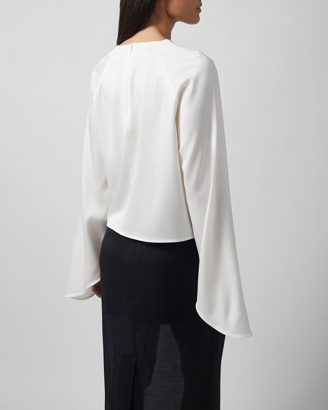 Wakakuu Icons Top Emmy Offwhite S