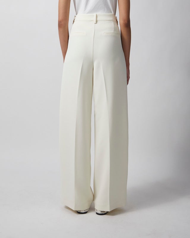 Almada Byxor Bella Creme L