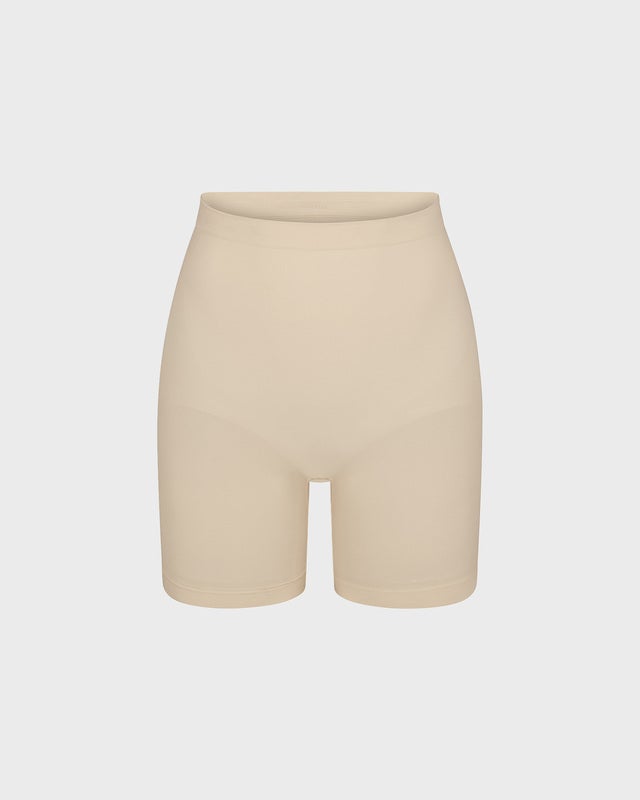Skims Shorts Seamless Sculpt Mid Thigh Sand XXS