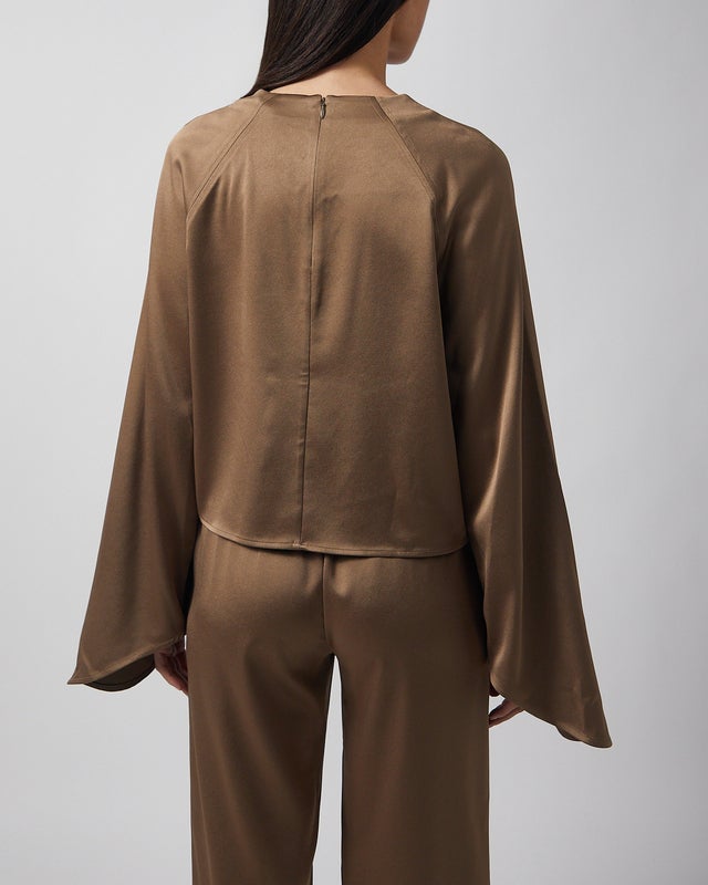 Wakakuu Icons Top Emmy Mocca M