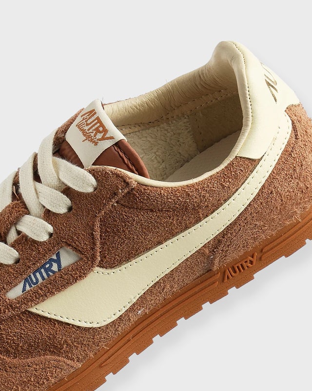 Autry Sneakers Windspin Low Suede Beige/brun EUR 40