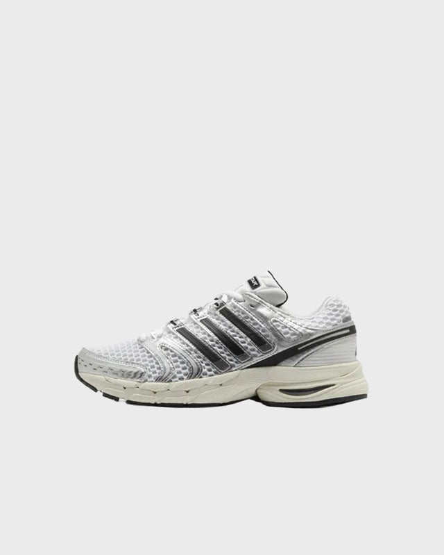 Adidas Sneakers Wmns Adistar Control 5 Vit UK 7 (EUR 40 2/3)