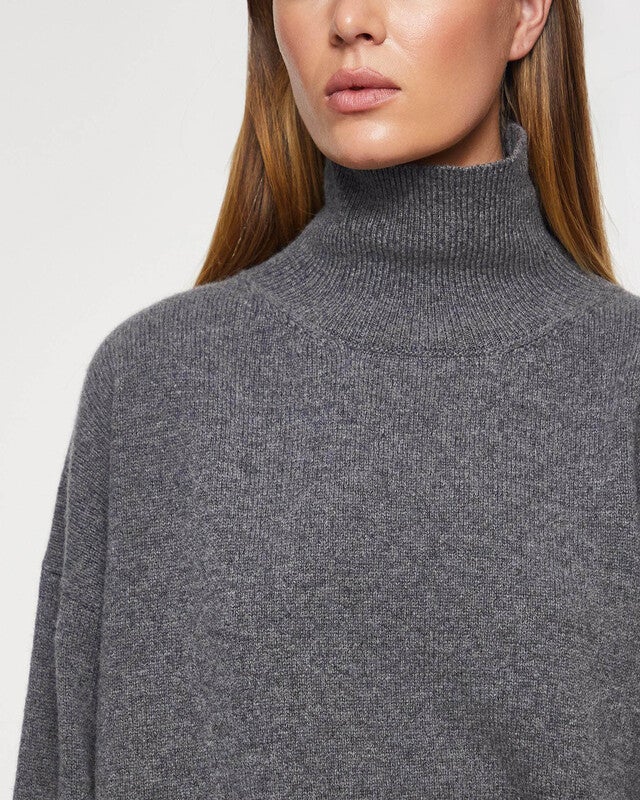 Wakakuu Icons Sweater Fuji Turtleneck Grey M