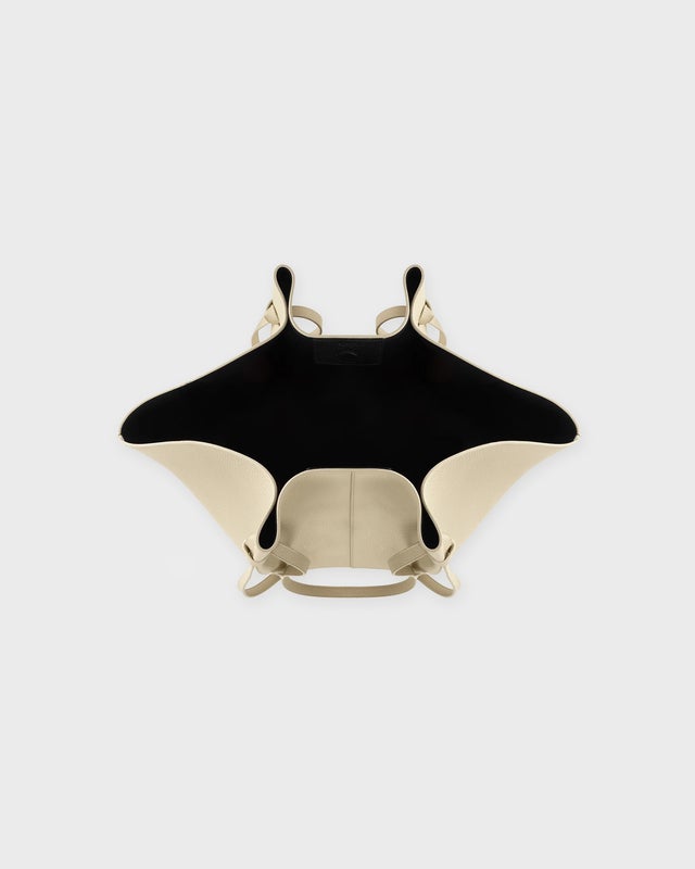 Yuzefi Bag XL Mochi Pebble Grain Leather Creme ONESIZE