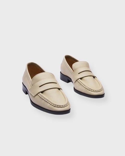 Loafers Airola Mandorla Grained White 2