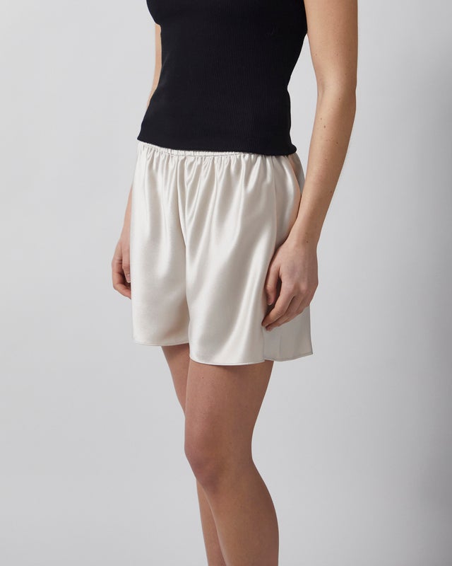 Almada Shorts Bim Satin  Pearl M