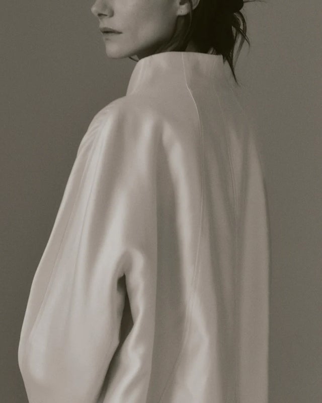 LEONÍ Jacket Lore Wool Silk Sculptural Ivory 34