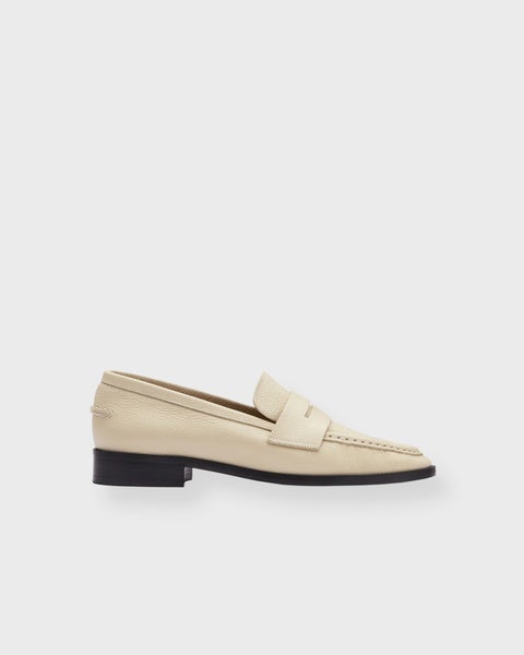 Loafers Airola Mandorla Grained White 1