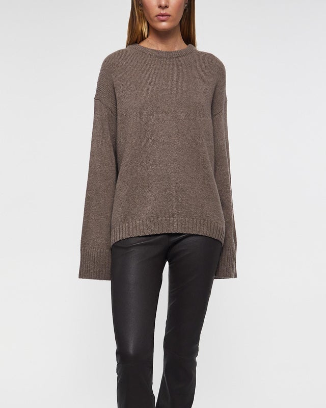 Wakakuu Icons Sweater Albi Mole S