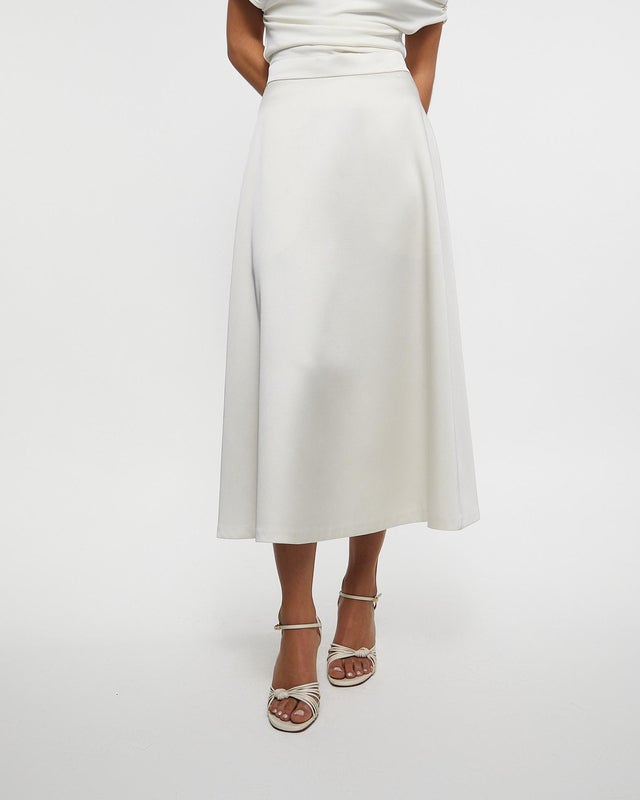 Wakakuu Icons Skirt Rio Satin  Cream S