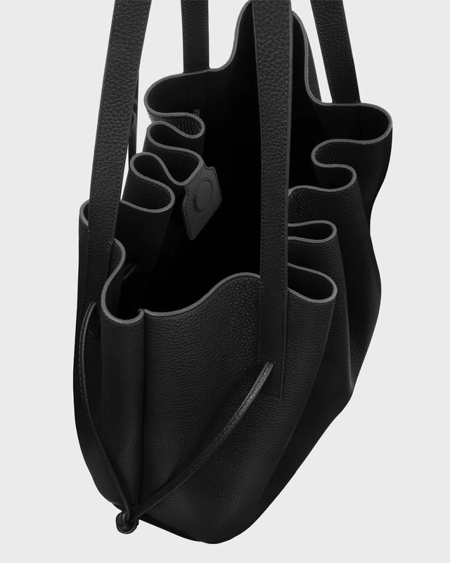 Yuzefi Tote Bag Scallop Black ONESIZE