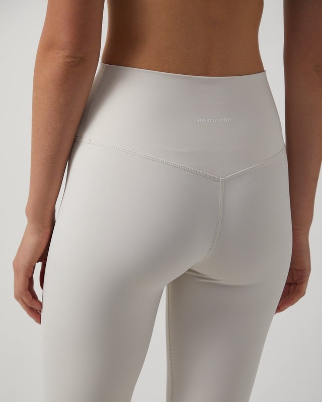 Sisterly tribe Softsculpt Capri Cream M