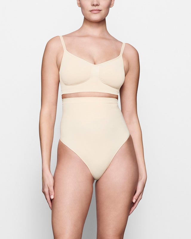 Skims Thong Seamless Sculpt High Waist Sand M