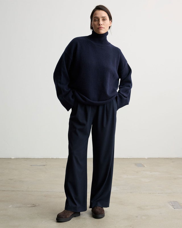 Wakakuu Icons Sweater Fuji Turtleneck Navy XL