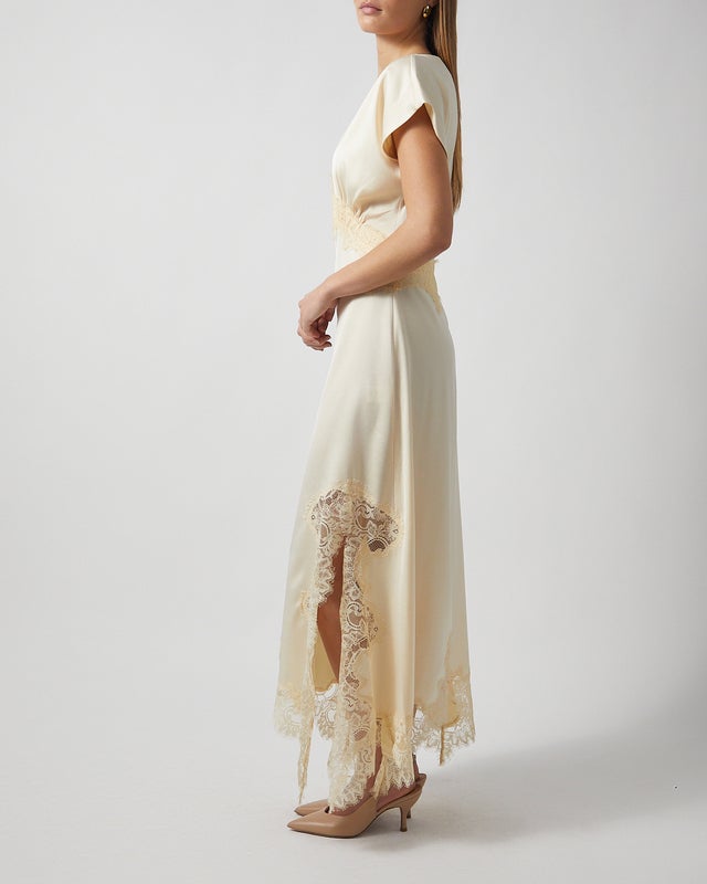 Wakakuu Icons Dress Ray Lace Light yellow XL