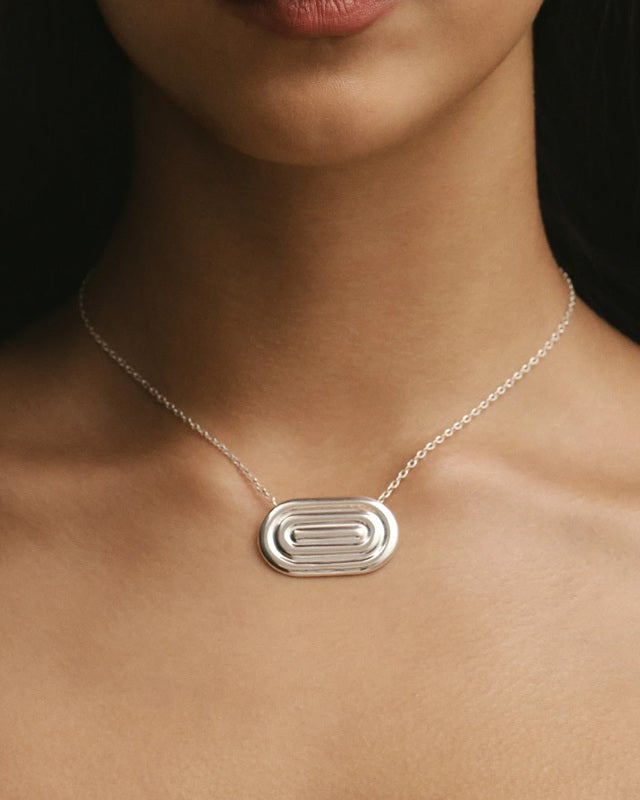 LOUIS ABEL Necklace Oval Maze Silver ONESIZE